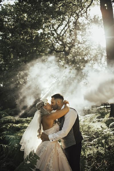 Fotografo di matrimoni Katie Drury (katieingram). Foto del 2 ottobre 2018