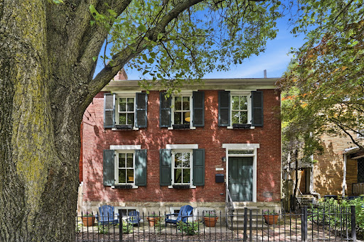 House with garden and terrace 1