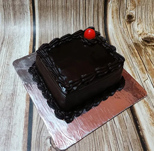 Mini Chocolate Couple Cake [250 Gms]