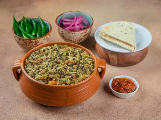 Kali Dal Khichdi (Served With Papad)