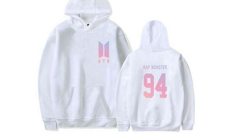 30936369-bild-zeigt-einen-kapuzenpullover-mit-dem-aufdruclk-rap-monster-94-2SojARXkkH70