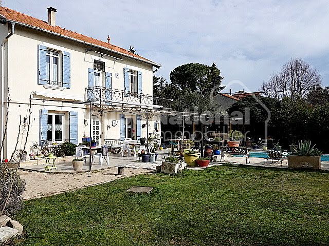 Vente viager 6 pièces 150 m² à Tarascon (13150), 98 000 €