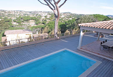 Villa avec piscine et jardin 3