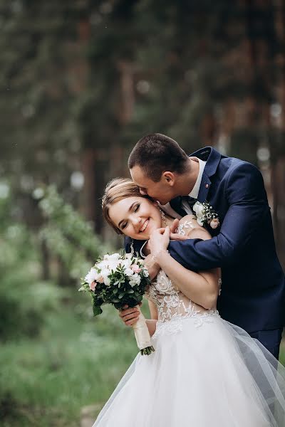 Fotografo di matrimoni Anna Centa (cento4ka). Foto del 18 maggio 2019