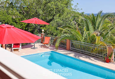 Maison avec piscine et terrasse 4