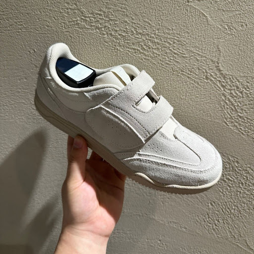 Title 4, Niche Leather Velcro Round Toe Womens Board Sh...