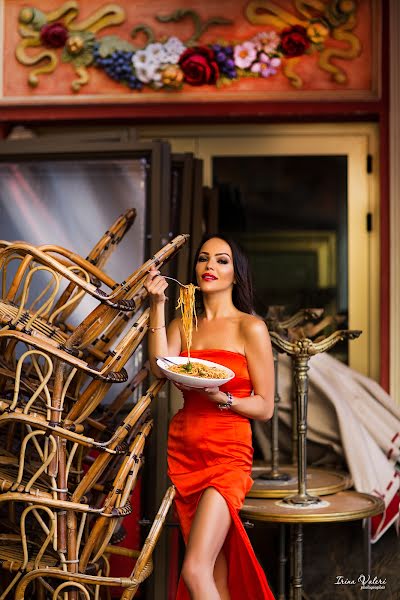 Fotografo di matrimoni Irina Valeri (irinavaleri). Foto del 21 aprile 2022