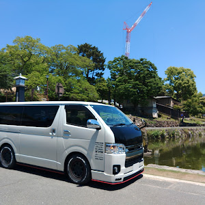 ハイエースバン TRH200V