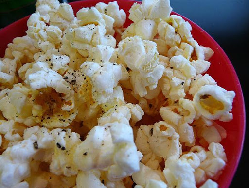 Ellen's Yummy No-Salt Popcorn