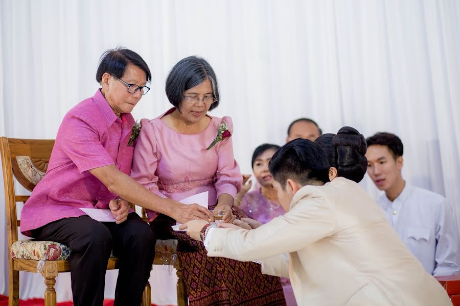 Fotógrafo de casamento Ekapan Pawanti (snapwedd). Foto de 8 de setembro 2020