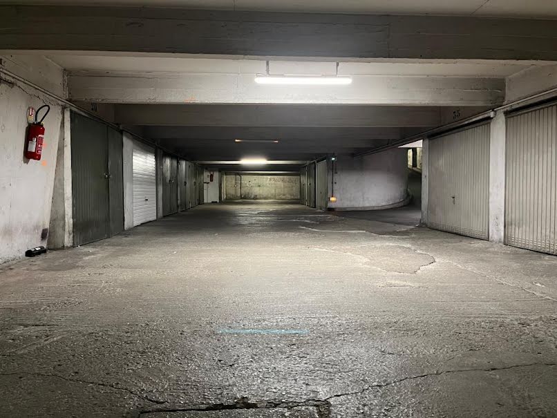 Location  parking  12 m² à Paris 11ème (75011), 125 €