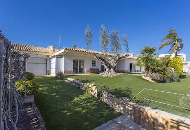 Villa avec piscine et jardin 4