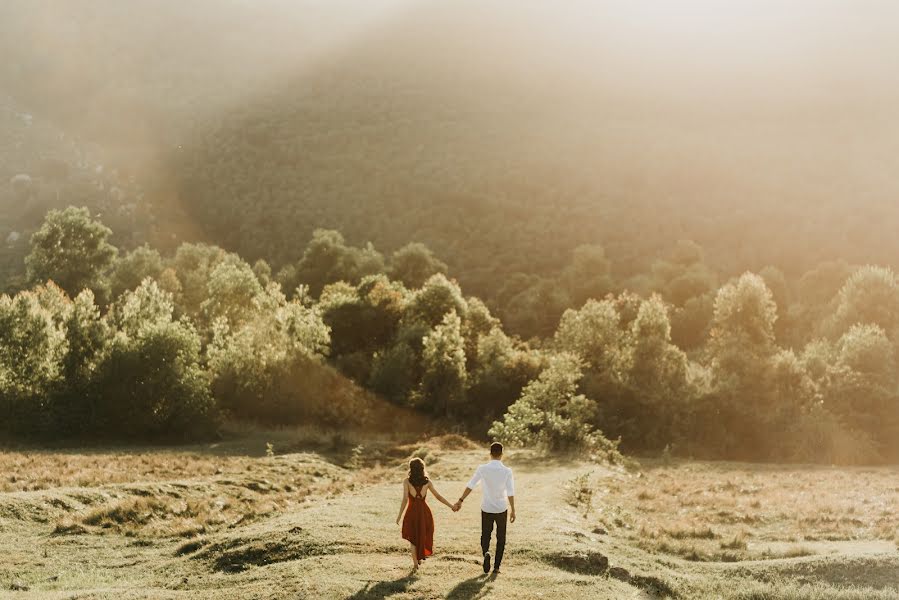 Fotógrafo de casamento Thang Ho (rikostudio). Foto de 17 de dezembro 2018