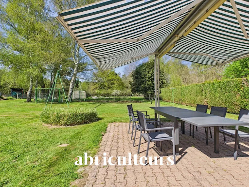 Maison avec jardin 1