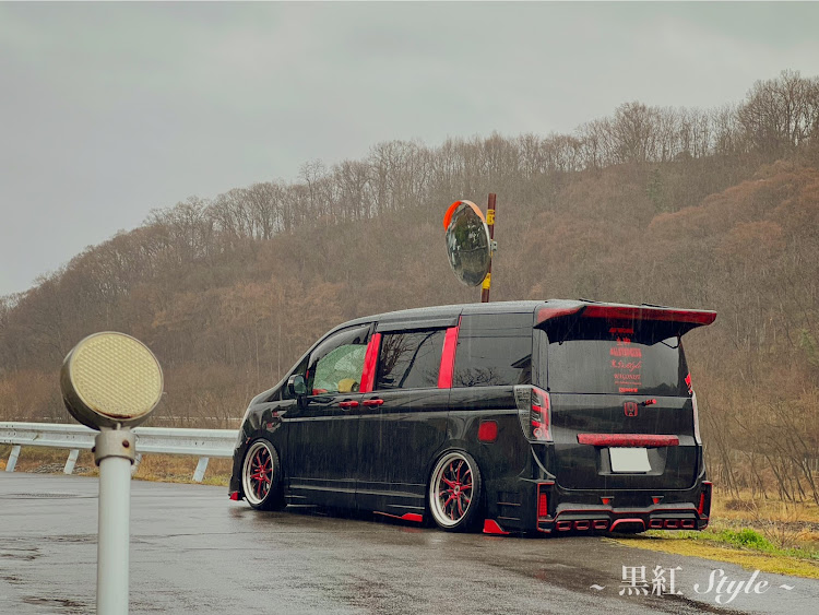 ステップワゴンスパーダの(遊)ぺぇ〜♪・イケメンオーナー・黒紅style・長野県までドライブ・オフ会に関するカスタム事例の投稿画像9枚目
