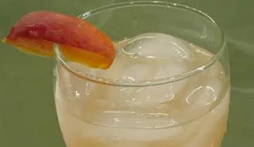 Tipsy Peach Lemonade