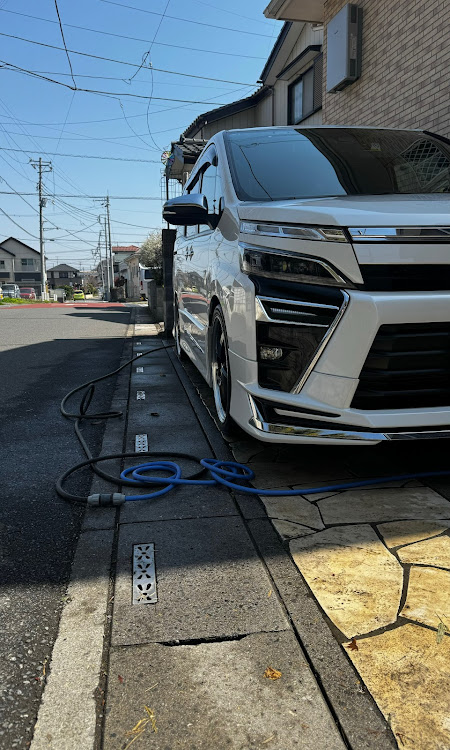ヴォクシーの洗車・CCウォーターゴールドプレミア・今年の夏仕様に関するカスタム事例の投稿画像1枚目