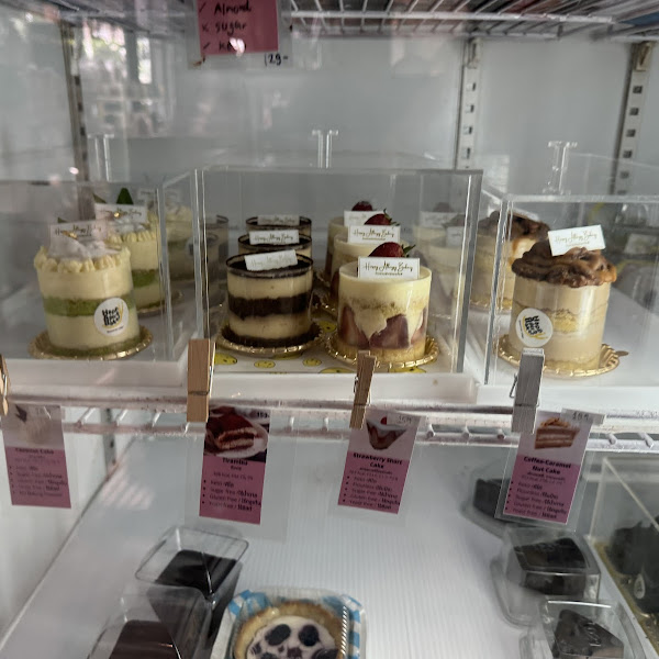 Gluten-Free Dessert at Happy Allergy Bakery