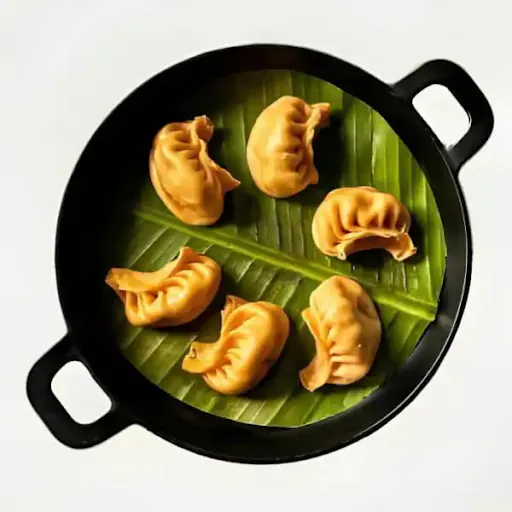 Corn And Cheese Steamed Momos - 6 Pcs