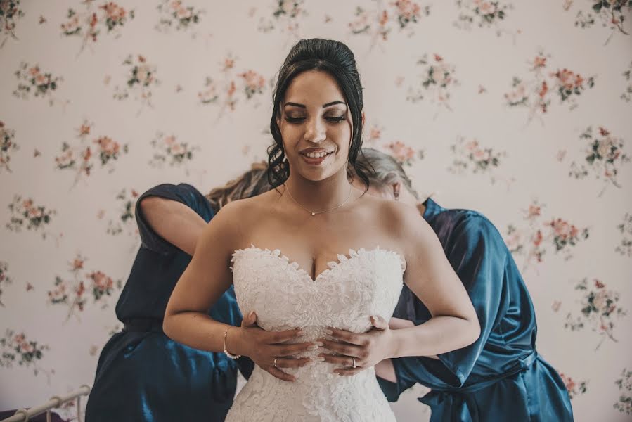 Fotografo di matrimoni Anaïs Armelle Guiraud (anaisarmelle). Foto del 3 aprile 2019