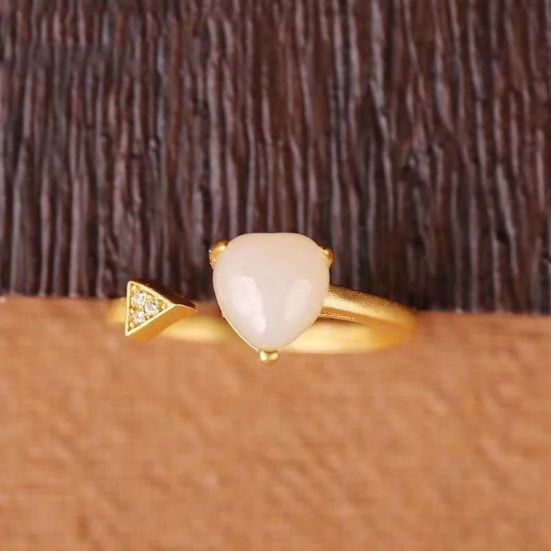 Frisse Hetian Jade Hartvormige Open Ring Vrouw Minimalistisch Design Witte Jade Natuurlijke elegantie en tijdloze sieraden