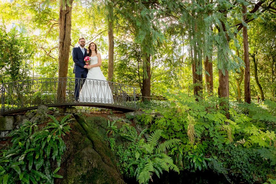 Wedding photographer André Burri (burrifotografie). Photo of 2 April 2021