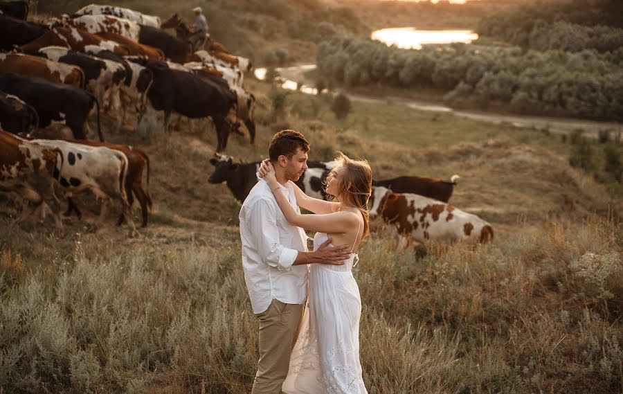 Wedding photographer Darya Polieva (polieva). Photo of 28 July 2020