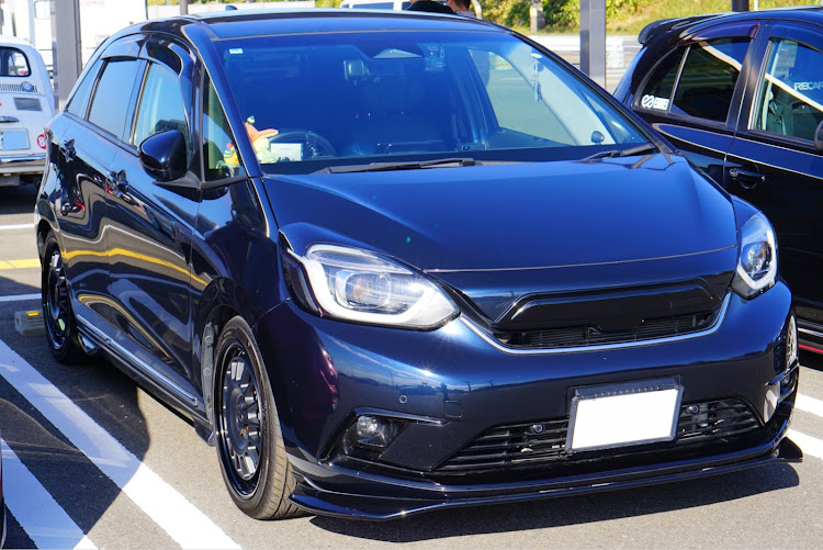 フィットの佐賀・おはあり・フィットだけ・12月もよろしくお願いしますに関するカスタム事例の投稿画像1枚目