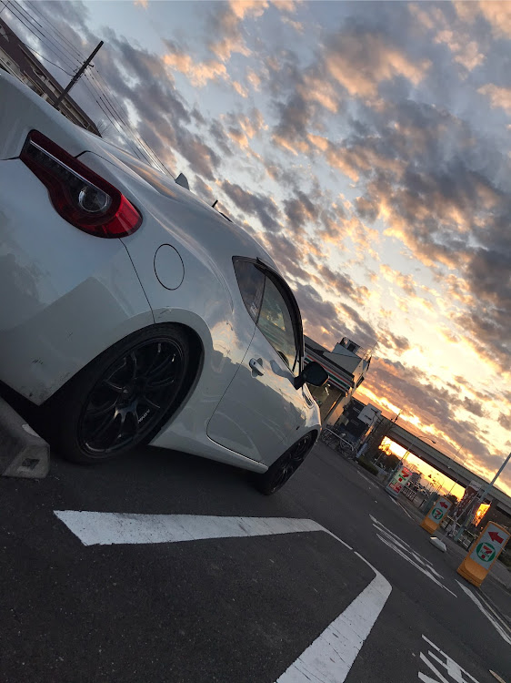 86のひまつぶし・夕焼け・太りそう🐷に関するカスタム事例の投稿画像1枚目