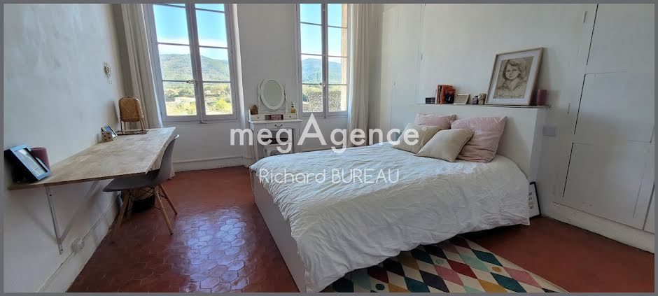 Vente maison 7 pièces 206 m² à Gonfaron (83590), 365 000 €