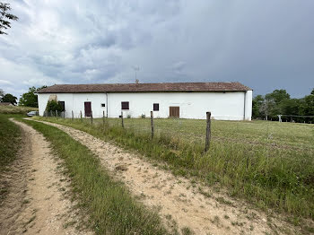 ferme à Huilly-sur-Seille (71)