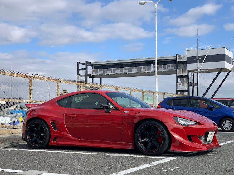 86のPANDEM・戦争反対・YZF-R1・5PW・CBR1000RRに関するカスタム事例の投稿画像1枚目