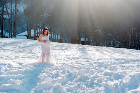 Fotografo di matrimoni Mona Marchand-Arvier (marchandarvier). Foto del 8 gennaio 2022