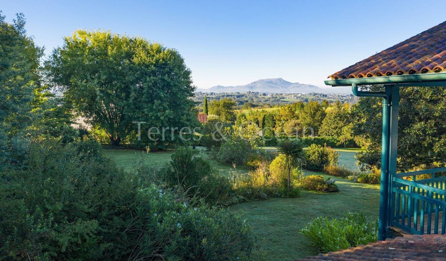 House with pool and terrace Arcangues