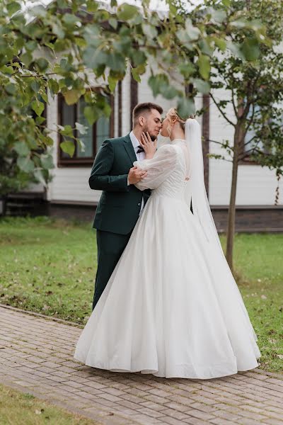 Fotografo di matrimoni Alla Bogatova (bogatova). Foto del 12 ottobre 2023