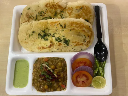 Matar Kulcha