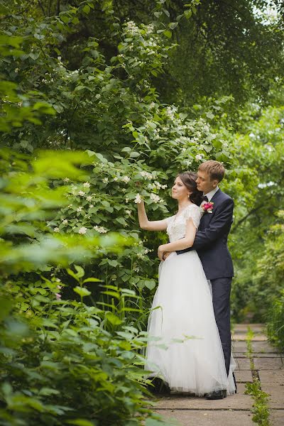 Fotografo di matrimoni Dmitriy Kiryuschenkov (needfotoru). Foto del 12 luglio 2016