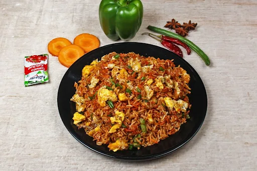 Triple Egg Schezwan Fried Rice [500 Ml]