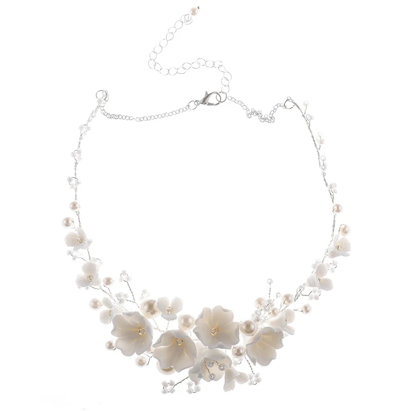 Title 2, Ensemble peigne, collier et boucles doreilles ...