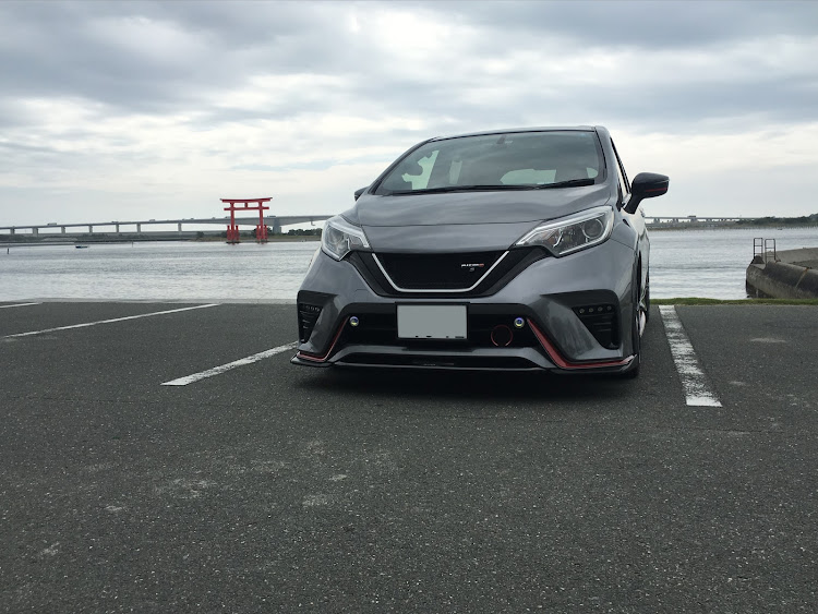 ノートの海と愛車・整形前・整形後・お題に乗っかってみたに関するカスタム事例の投稿画像1枚目