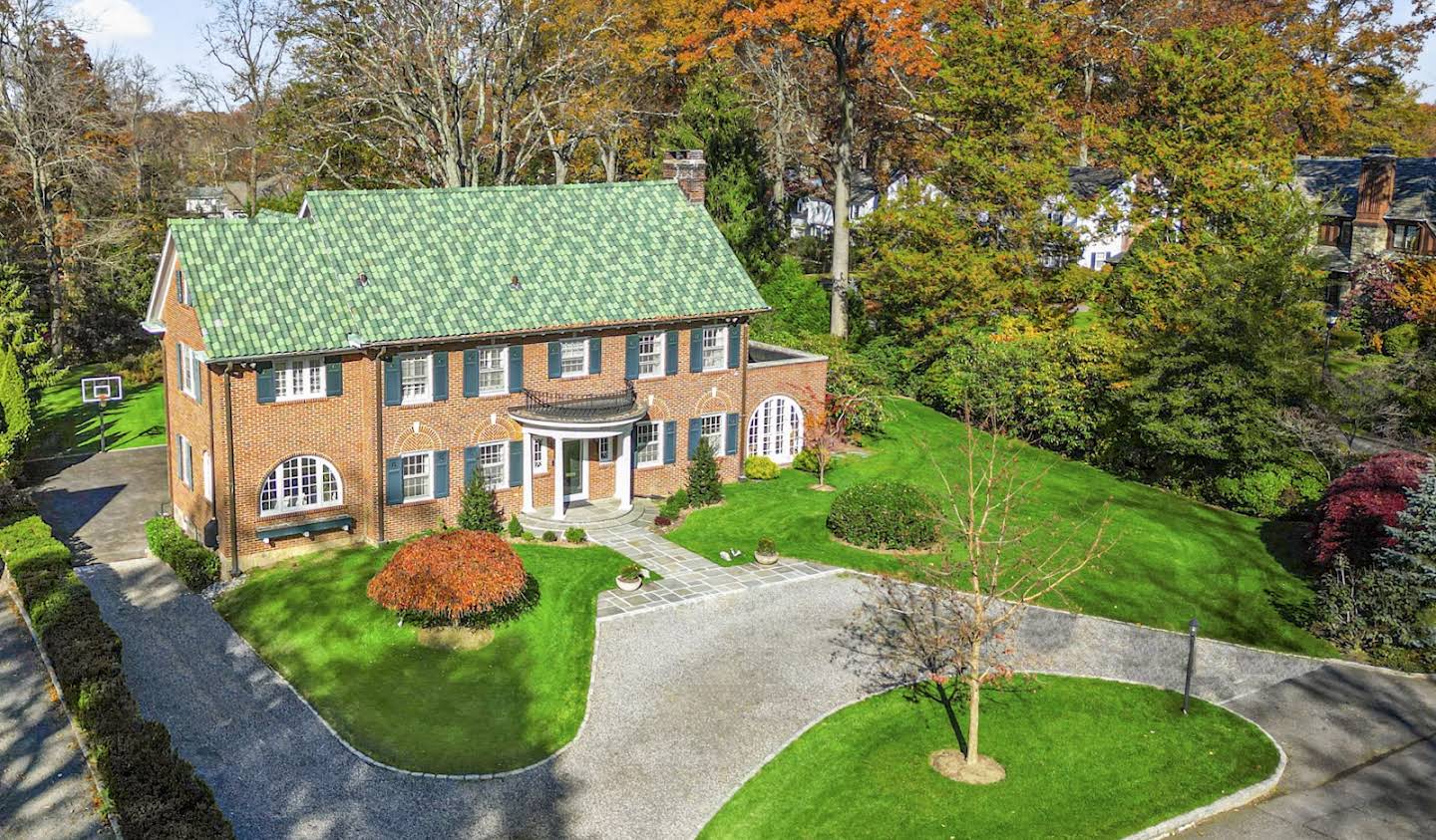 House with terrace New Rochelle