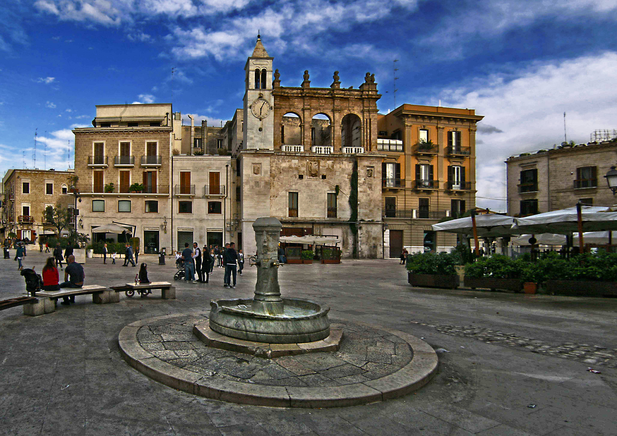 La piazza più bella di Pinco_Pallino