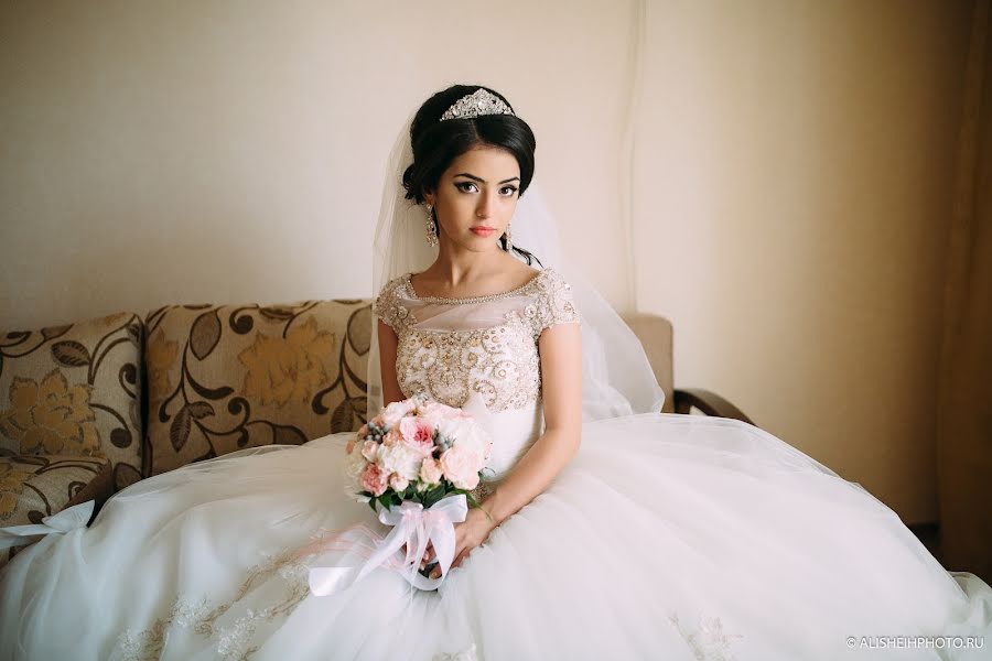 Wedding photographer Alisheykh Shakhmedov (alisheihphoto). Photo of 28 January 2015