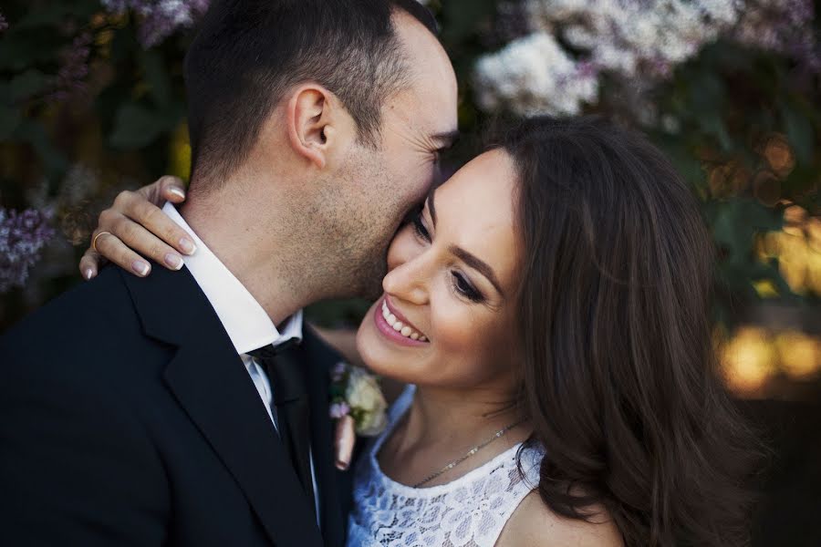 Fotógrafo de casamento Olga Androsova (sinso). Foto de 7 de agosto 2015