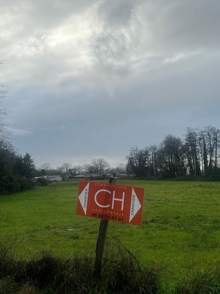 Vente terrain  1000 m² à Civrac-en-Médoc (33340), 45 000 €