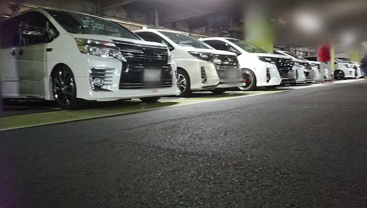 ノアのオフ会・Z7☆KAWASAKIに関するカスタム事例の投稿画像1枚目