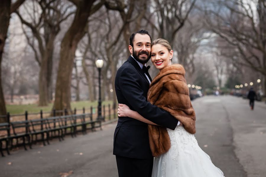 Wedding photographer Nika Savitskaya (photonikenyc). Photo of 9 April 2022