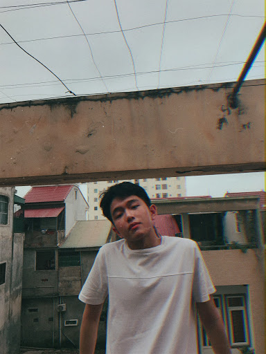 <i>Những hình ảnh về cậu bạn 10X Thiện Khiêm đang làm chị em “điêu đứng”</i>