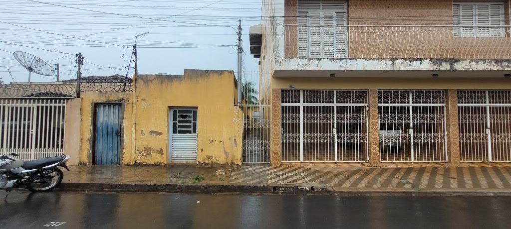Casa com 2 dormitórios para alugar, 51 m² por R$ 809,08/mês - São Benedito - Uberaba/MG