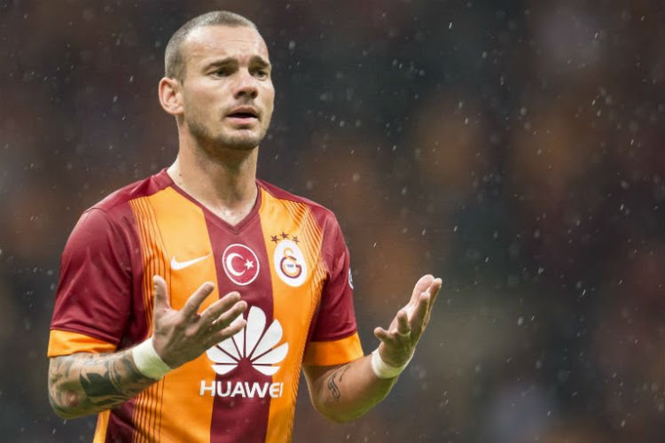 Sneijder wil correct behandeld worden: "Ik ben een wereldster en speelde op WK's"